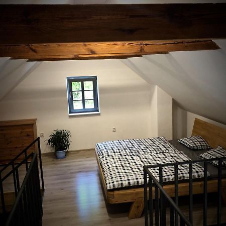 Mezonetovy Apartman S Terasou Na Samote V Lese Vlkava ภายนอก รูปภาพ