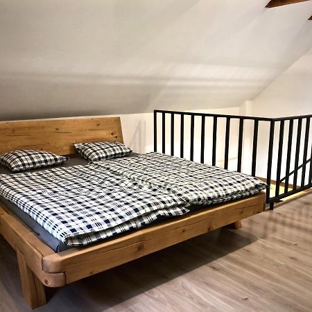Mezonetovy Apartman S Terasou Na Samote V Lese Vlkava ภายนอก รูปภาพ