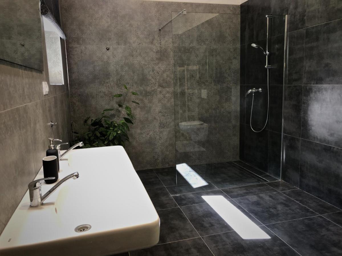 Mezonetovy Apartman S Terasou Na Samote V Lese Vlkava ภายนอก รูปภาพ